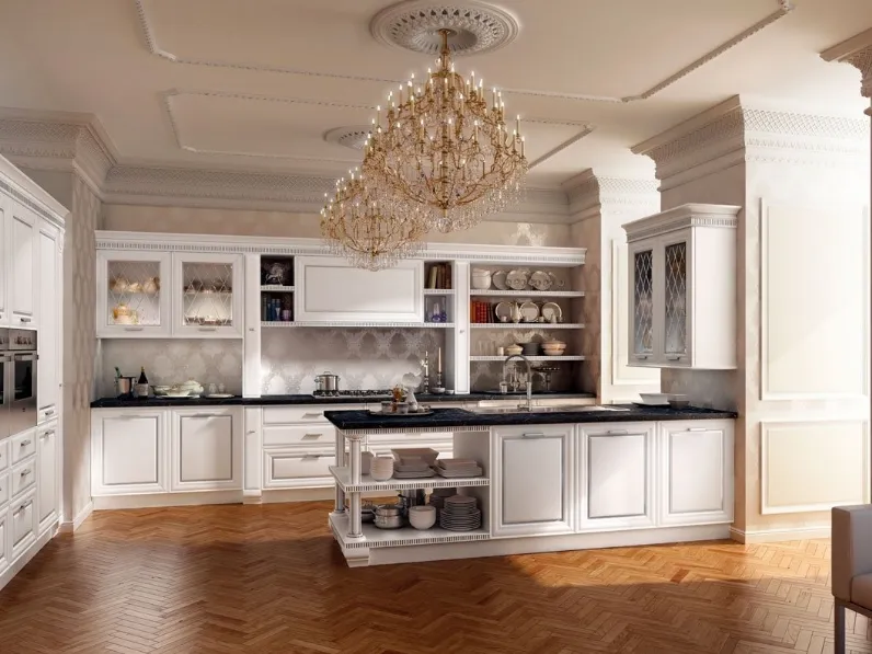 Cucina Classica Imperiale in laccato Bianco Opaco di Le Cucine dei Mastri