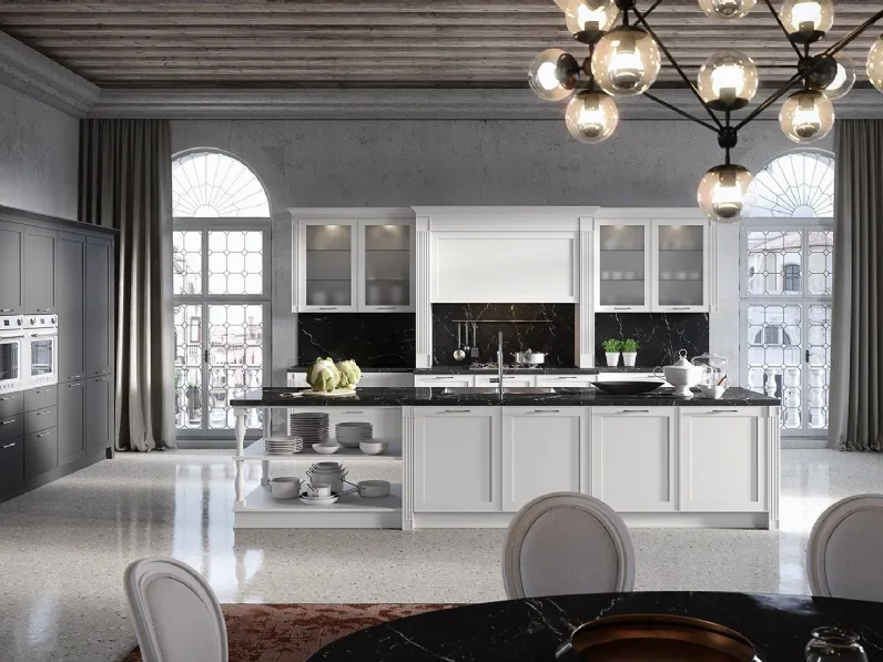 Cucina in legno bianco con isola e colonne in vetro Montecarlo 01di Gicinque