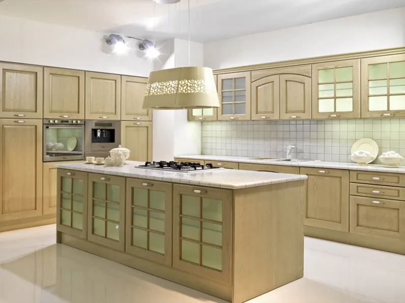 Cucina Classica con isola Opera composizione 03 in legno di Di Iorio
