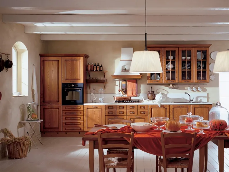 Cucina Classica lineare Opera composizione 05 in legno di Di Iorio