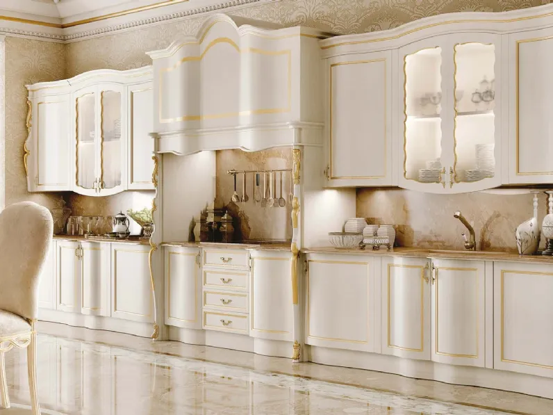 Cucina Classica lineare Opera L46 in legno laccato di Andrea Fanfani