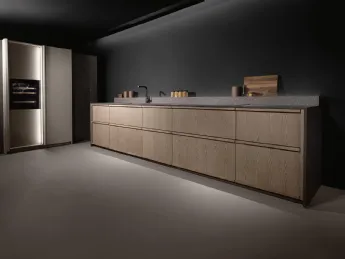 Cucina Design Arena mass + K table ad angolo di Maistri