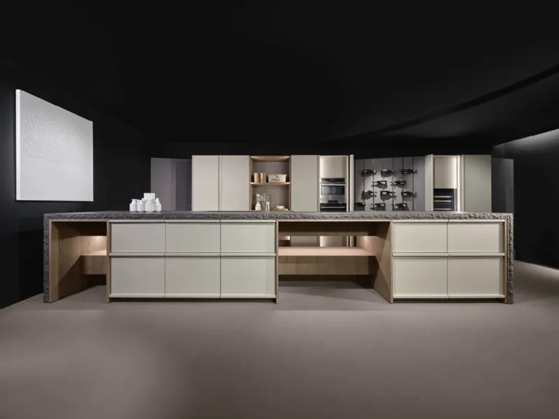 Cucina Design Arena Mass + K table con penisola di Maistri