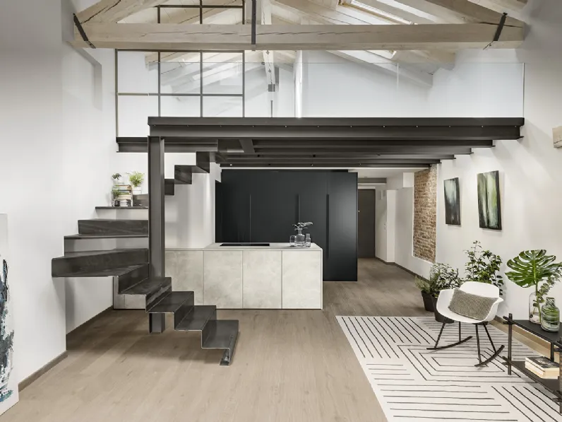 Cucina Design Buen Retiro con penisola in gres e colonne in Fenix, top in gres di Mittel