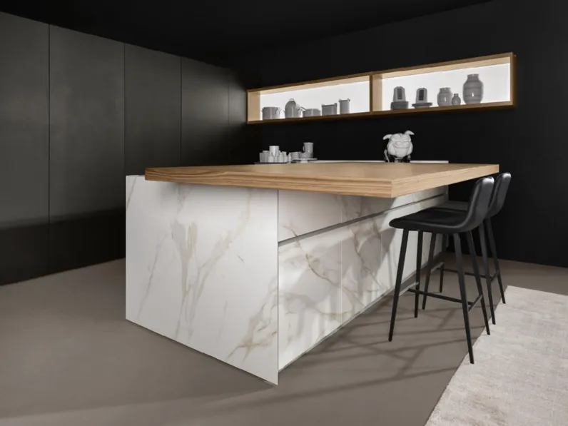 Cucina Design con penisola Giza + Arena Line + Arka in laccato e ceramica di Maistri