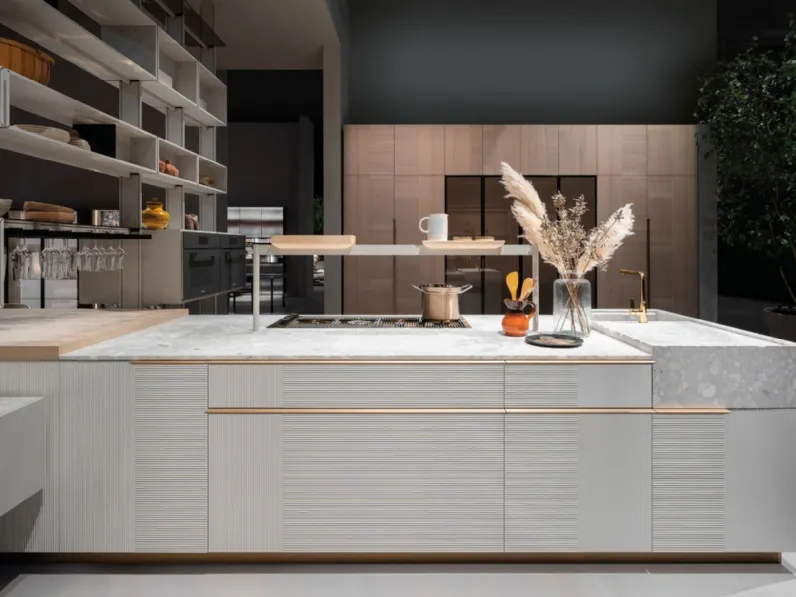 Cucina Design con penisola Intarsio Lines & Shines di Cesar