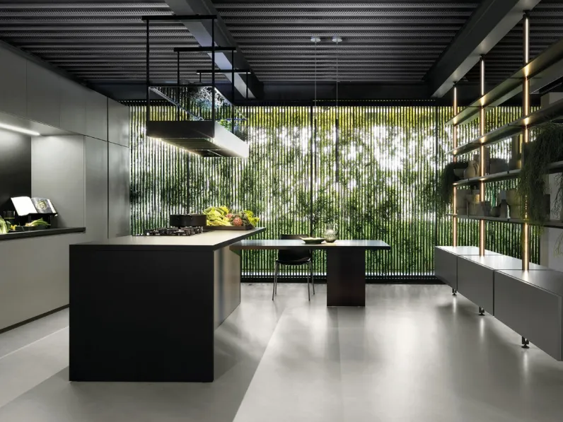 Cucina Design con isola Lain Project 6 in laccato Ottanio di Euromobil