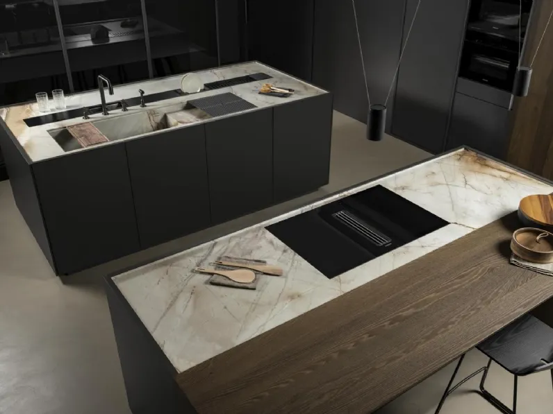 Cucina Design con doppia isola Twins New in laccato opaco e Rovere con top in Quarzite di Key Cucine
