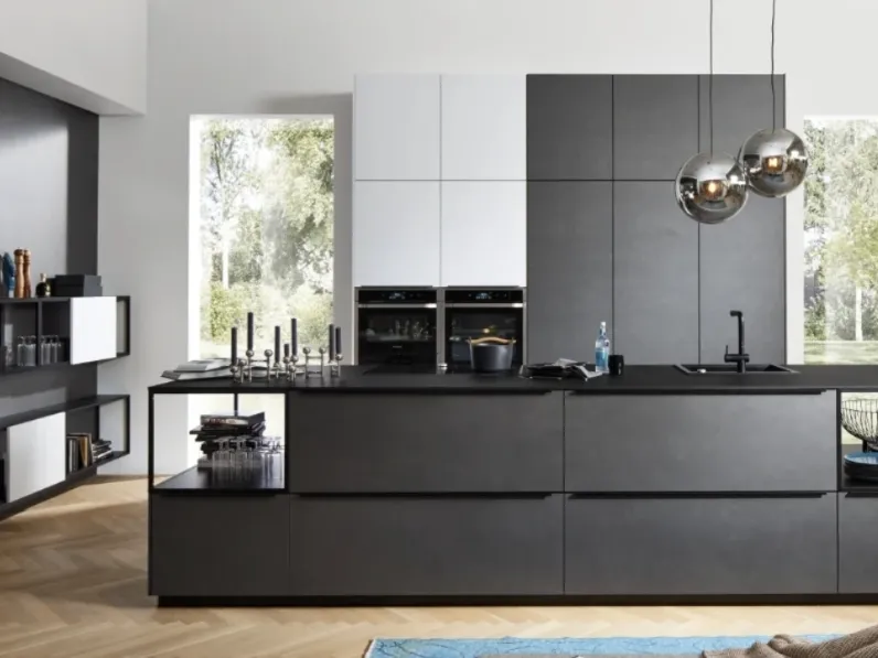 Cucina Design con isola Soft Lack Ferro in acciaio di Nolte