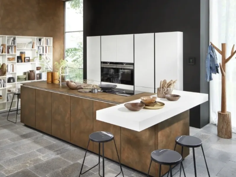 Cucina Design con isola Soft Lack Ferro in acciaio di Nolte