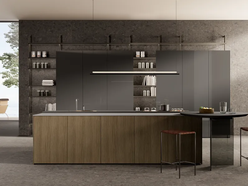 Cucina Design in laccato lucido con isola in legno One 06 di Ernestomeda