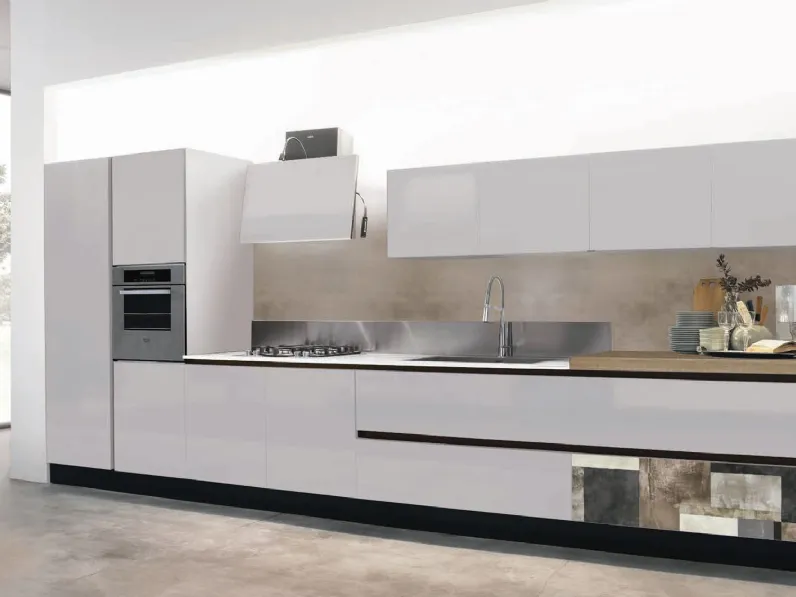 Cucina Design lineare Penelope in laccato Grigio medio lucido di Aran