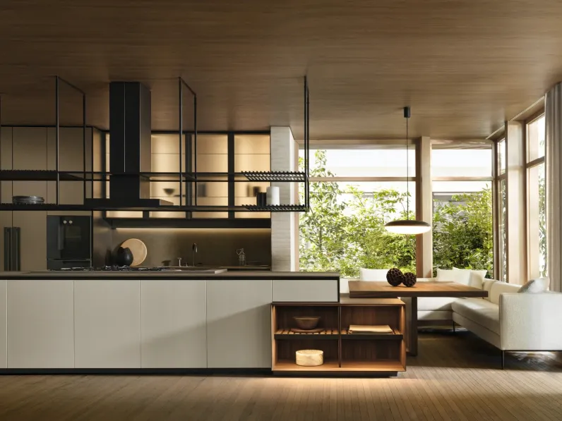 Cucina Design con isola Prime in laccato Peltro di Molteni & C