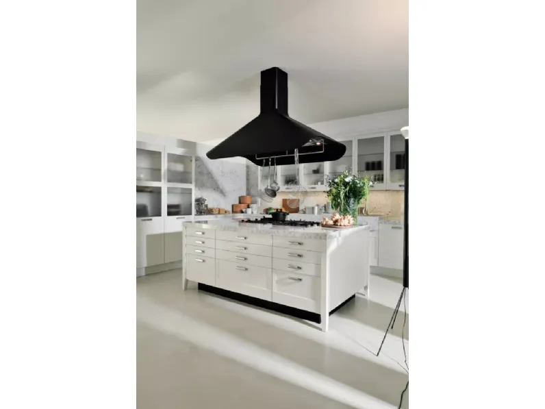 Cucina Design in frassino laccato Regula di Elmar