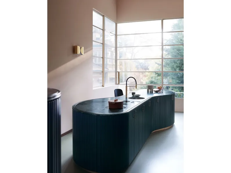 Cucina Design a isola Tangram Geometric smoothness di Cesar