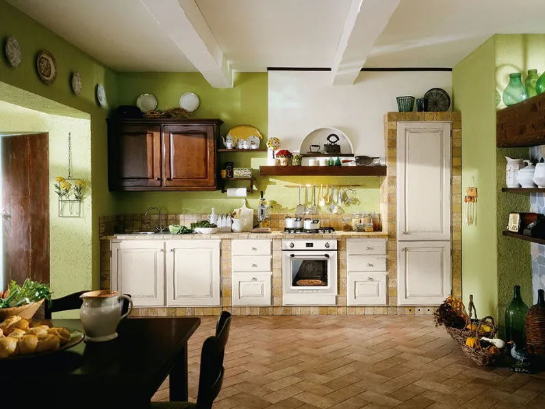 Cucina lineare in Muratura Il Casale in legno laccato Bianco Antico e Noce di GR Mobili