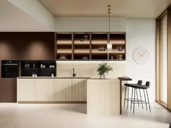 La cucina moderna Altea Composizione 04 di Prima Cucine offre eleganza e funzionalità con la sua pen
