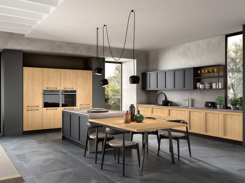 Cucina Moderna con isola Class 02 in legno finitura Rovere nodato e laccato Fumo di GM Cucine