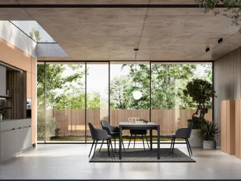 La cucina moderna lineare Cloe 03 di Arredo3 definisce spazi contemporanei con eleganza e funzionali