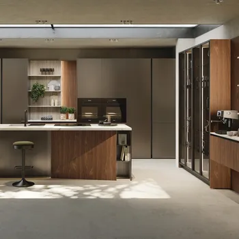Cucina Moderna con isola Flat Mercurio in laccato metallico di GF Interiors