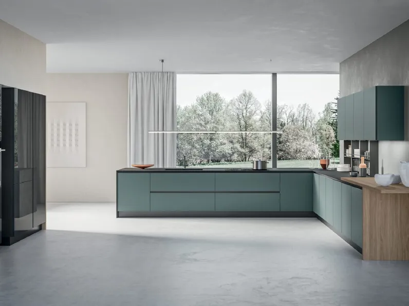 Cucina Moderna con penisola MyGlass 03 in vetro verde opaco e nero lucido di Gicinque
