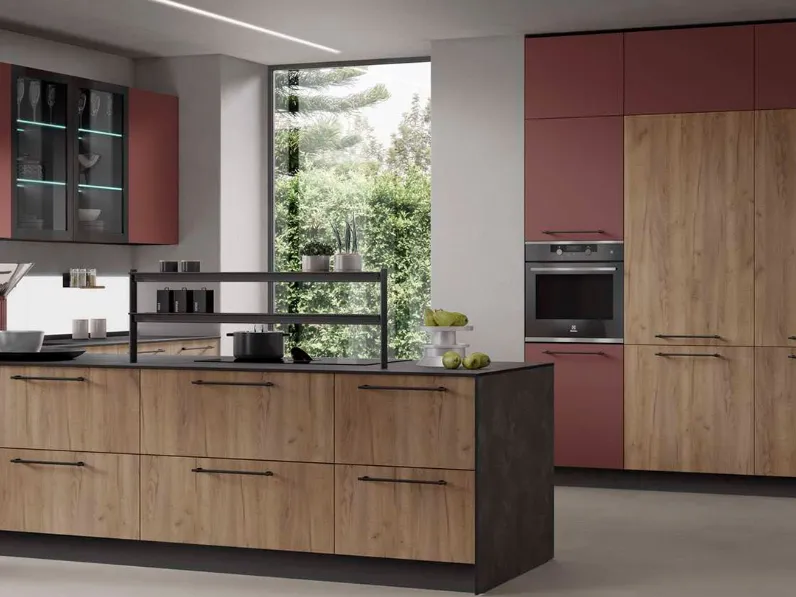 Cucina Moderna con penisola Nevada in Rovere Tabacco e Pet Terracotta opaco di Mobilturi