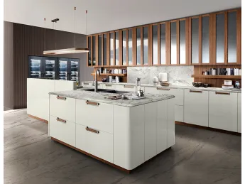 La cucina moderna Noisette di Composit offre eleganza e funzionalità con la sua pratica penisola.