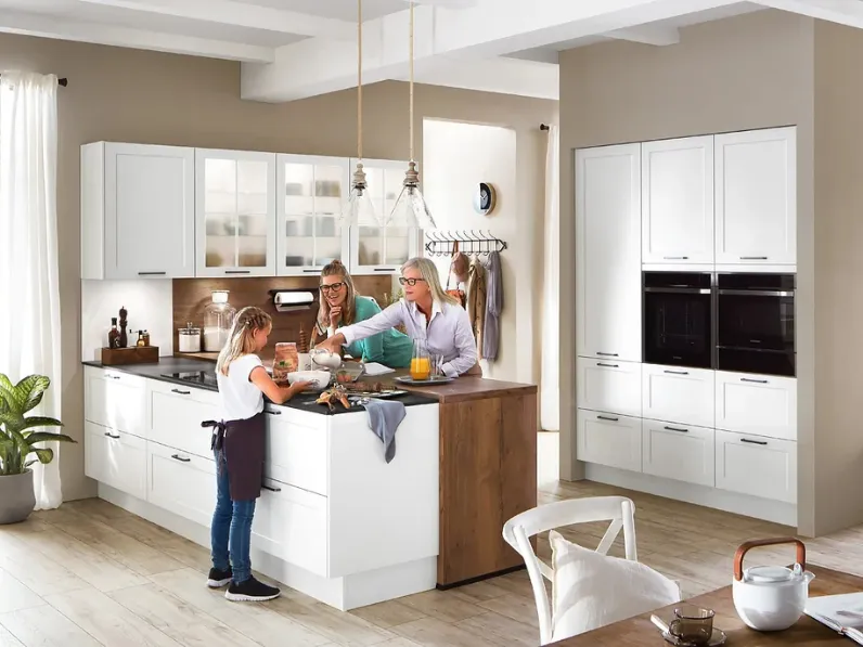 Cucina Moderna con penisola Nordic 782 di Nobilia