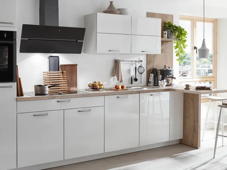 Cucina Moderna con piccola penisola Novalux 512 di Nobilia