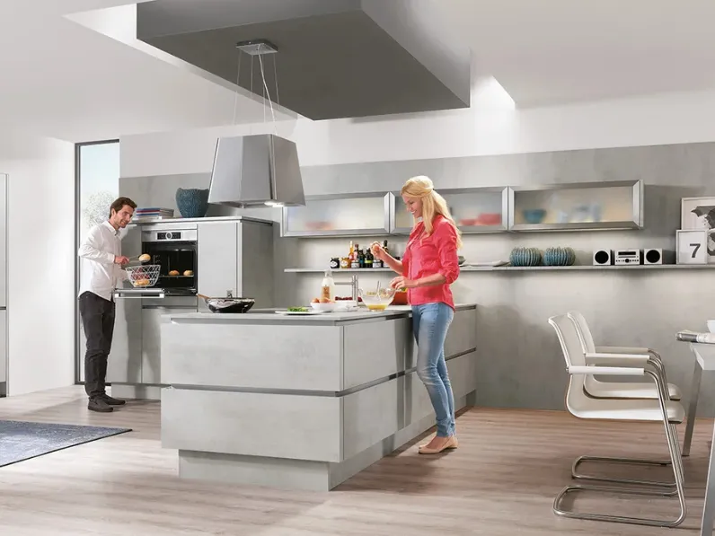 Cucina Moderna con penisola Riva 892 di Nobilia