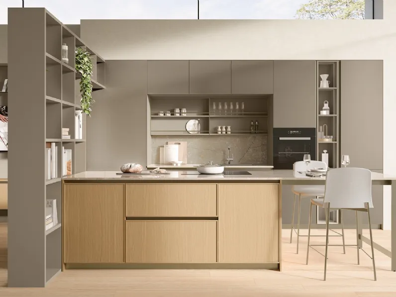 Cucina Moderna con penisola Sakura 06 in vetro opaco Alabastro e Rovere di Veneta Cucine