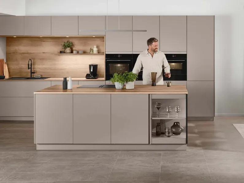 Cucina Moderna con isola Senso 483 di Nobilia