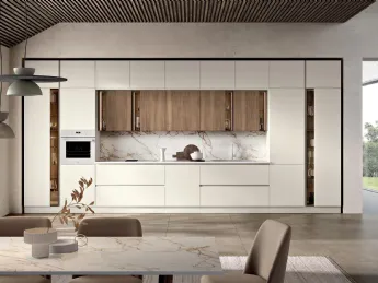 La cucina lineare Sky 05 di Spar unisce design essenziale e funzionalità moderna.