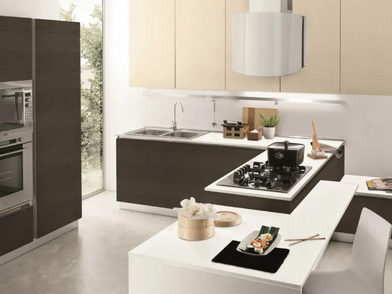 Cucina Moderna con penisola Systema 3 di Cucinesse