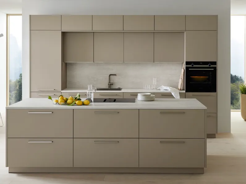 Cucina Moderna con isola Velluto Lava di Nolte