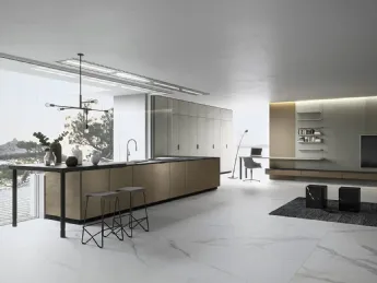 Vestimi con penisola