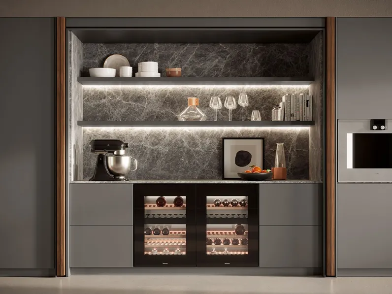 Cucina lineare a scomparsa su misura Linea Luxe in laccato e legno di Composit