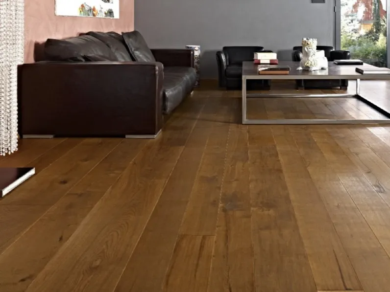 Parquet Fior di Bronzo in Rovere invecchiato dai toni caramellati di Fiemme Tremila