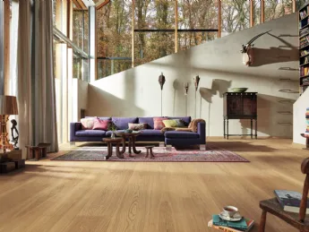 Il parquet Lumbertech 270 Rovere Yellowstone di Skema definisce spazi eleganti e contemporanei.