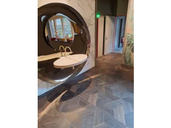 Il parquet Yles Carbo di Skema offre un design raffinato e durable.