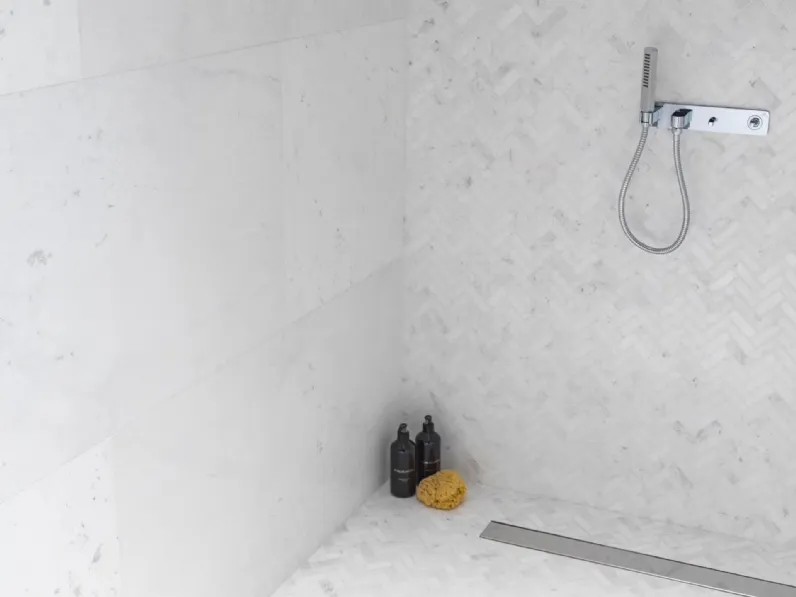Piastrelle in marmo Persian White di Porcelanosa
