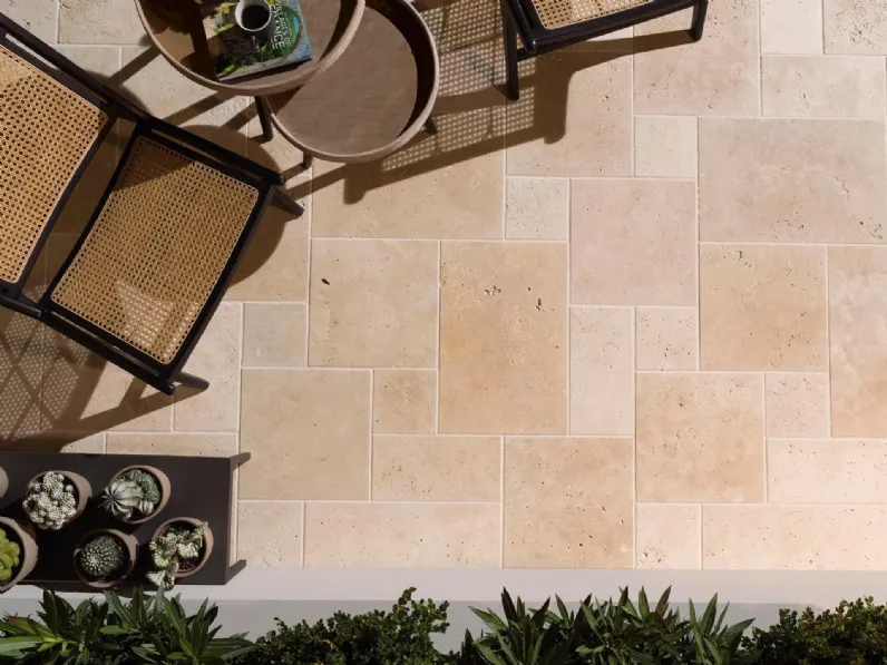 Piastrelle in travertino Toscano anticato di Porcelanosa