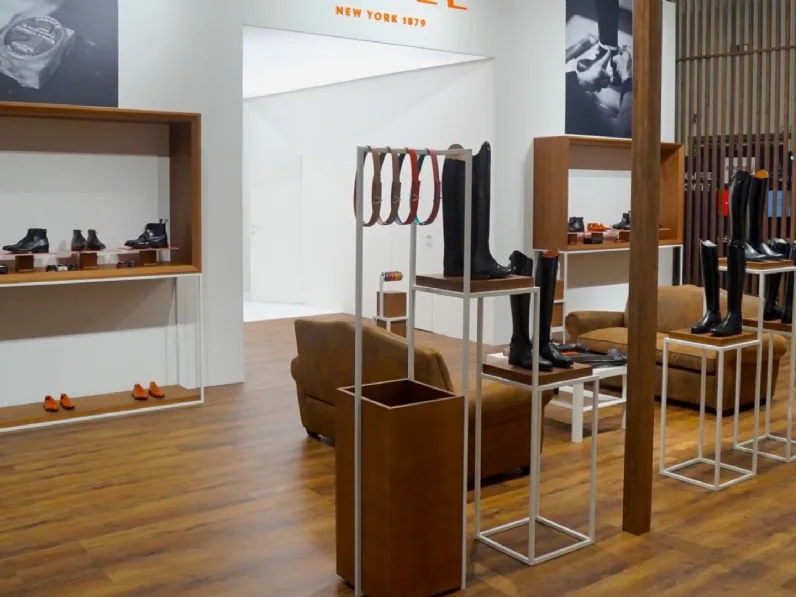 Pavimento Heritage effetto legno rustico di Swing Floor