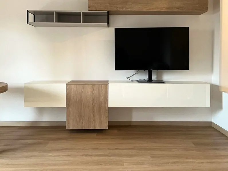 Pavimento Maxi effetto legno di Swing Floor