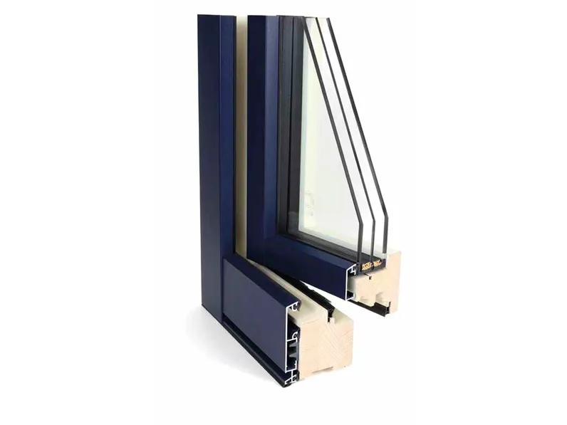 Finestra con serramento in alluminio e legno Kronos di Danese