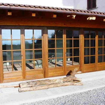 Finestra Linea Classica con Inglesina in Legno di Cavallero