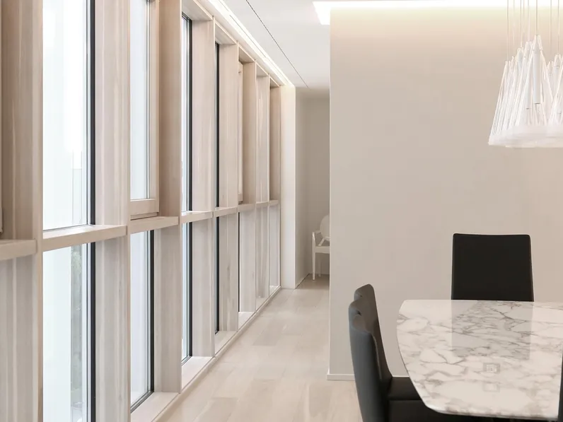 Finestra fissa alternata con finestra apribile Mix D-Wall di De Carlo