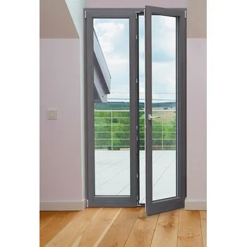 Finestra SintesyW70 in legno alluminio lamellare con superfice decorativa realizzata in materiali sintetici di Nusco