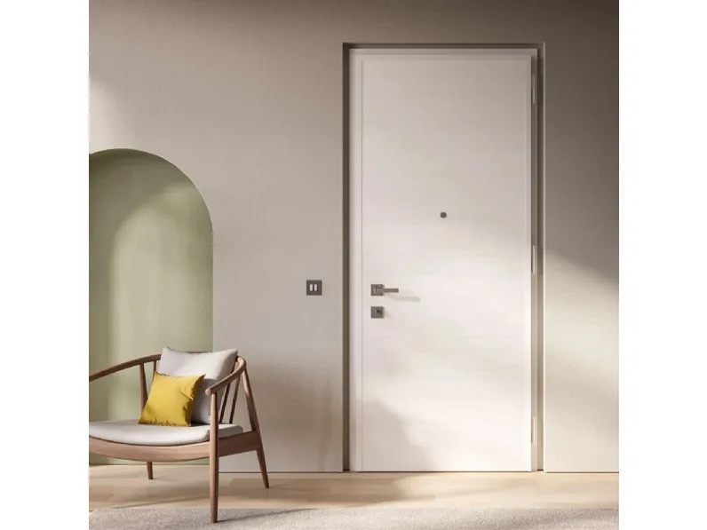 Porta blindata Regular Materik finitura Cemento Bianco di Gardesa