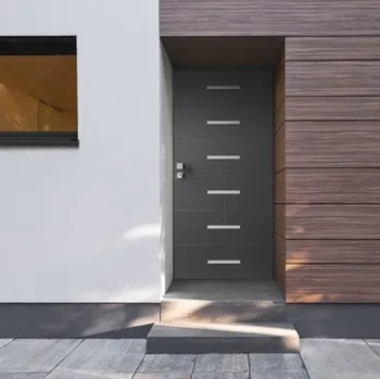 Porta blindata con serratura elettromeccanica Stealth 01 di Metalnova